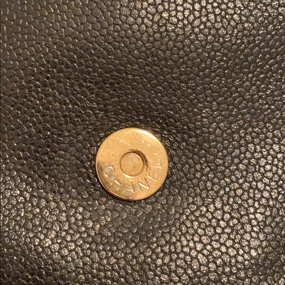 Authentic Chanel black CC shoulder cross body bag - Picture 7 of 10